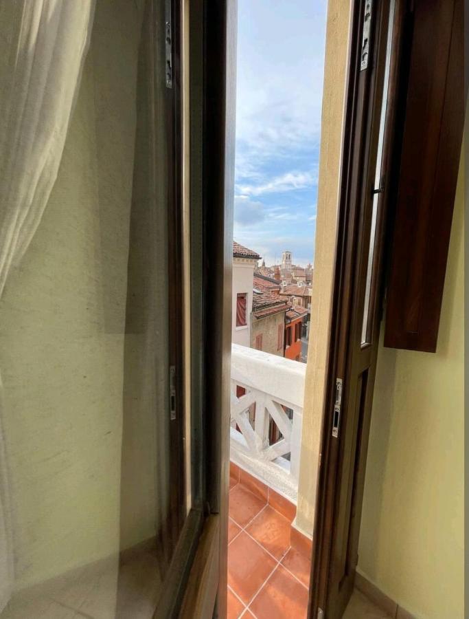 Dimora Al Saraceno Hotel แฟร์รารา ภายนอก รูปภาพ