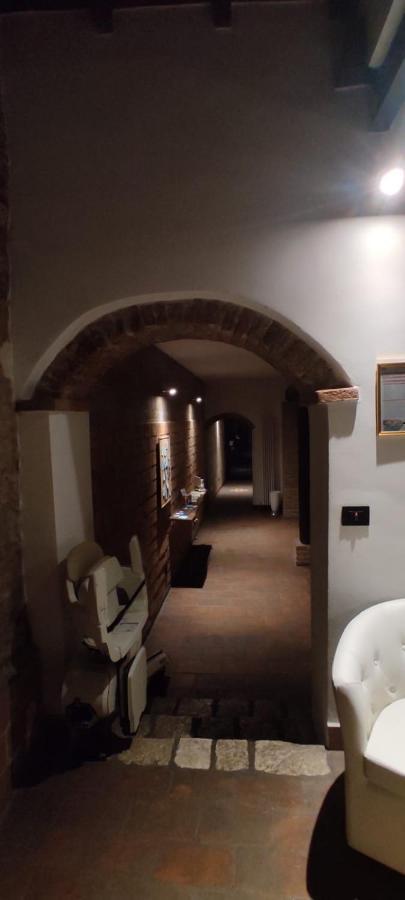 Dimora Al Saraceno Hotel แฟร์รารา ภายนอก รูปภาพ