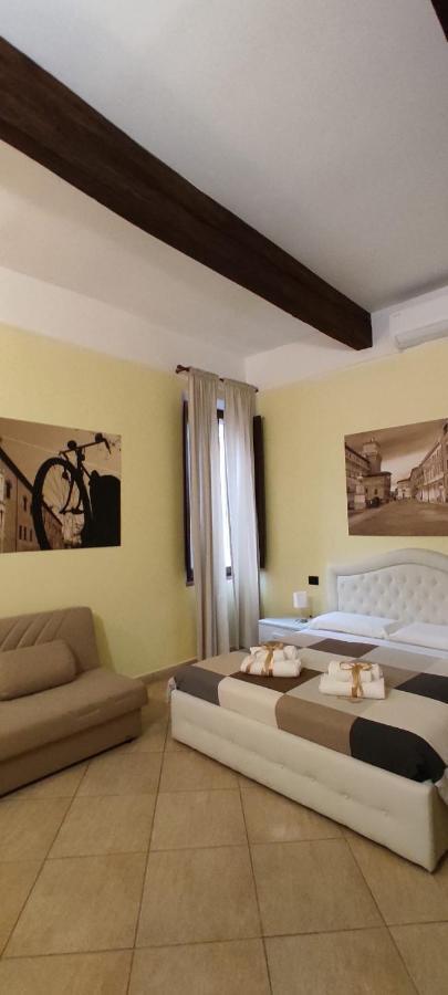 Dimora Al Saraceno Hotel แฟร์รารา ภายนอก รูปภาพ