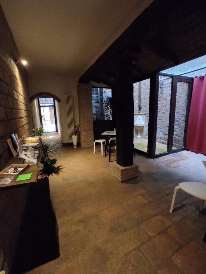 Dimora Al Saraceno Hotel แฟร์รารา ภายนอก รูปภาพ