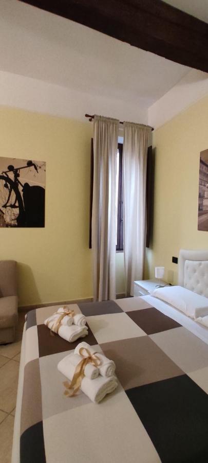 Dimora Al Saraceno Hotel แฟร์รารา ภายนอก รูปภาพ