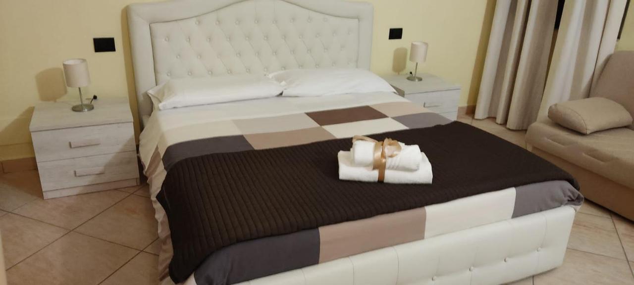Dimora Al Saraceno Hotel แฟร์รารา ภายนอก รูปภาพ