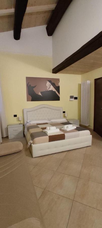 Dimora Al Saraceno Hotel แฟร์รารา ภายนอก รูปภาพ